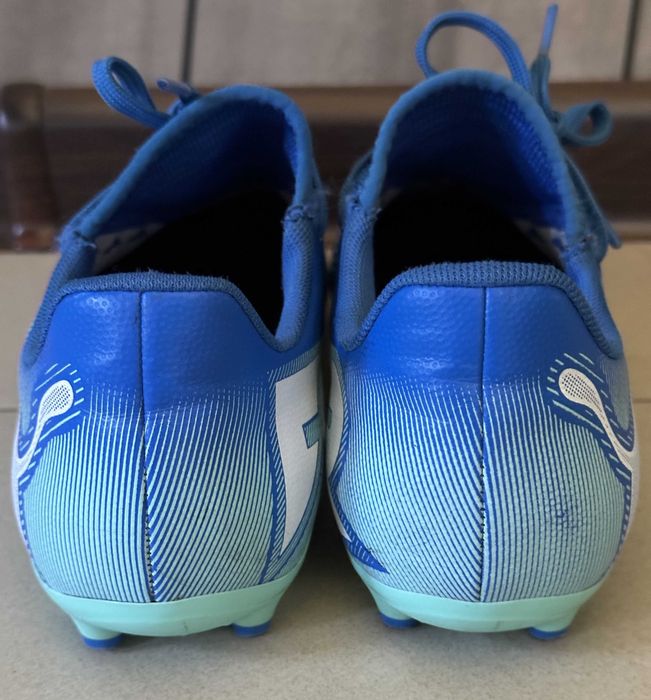 Бутсы PUMA Future 7 Play MG р. EUR-35/34-22 см.