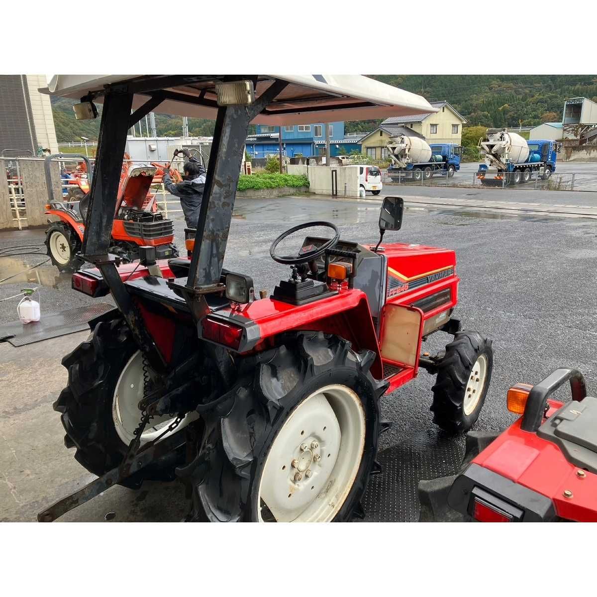 Traktor Yanmar FF245D