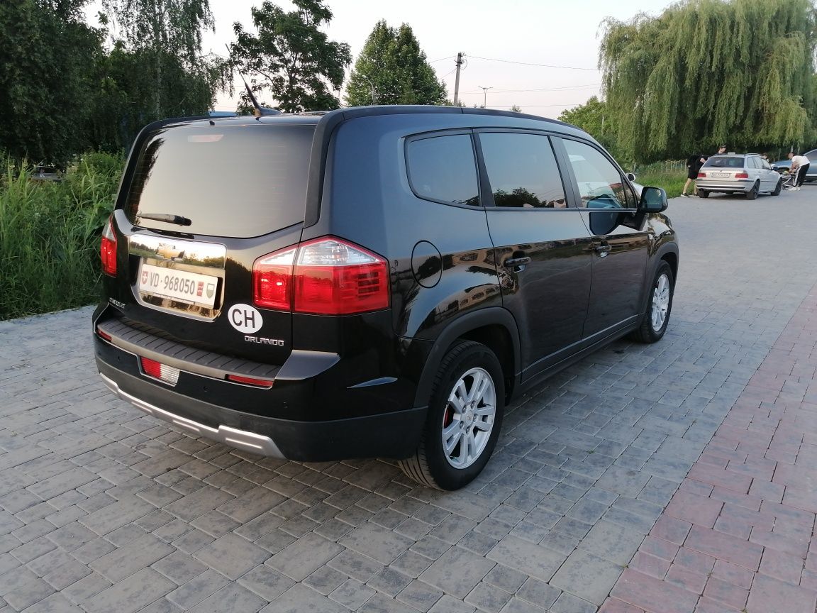 2013 рік, 2.0 дизель, 7-місць.