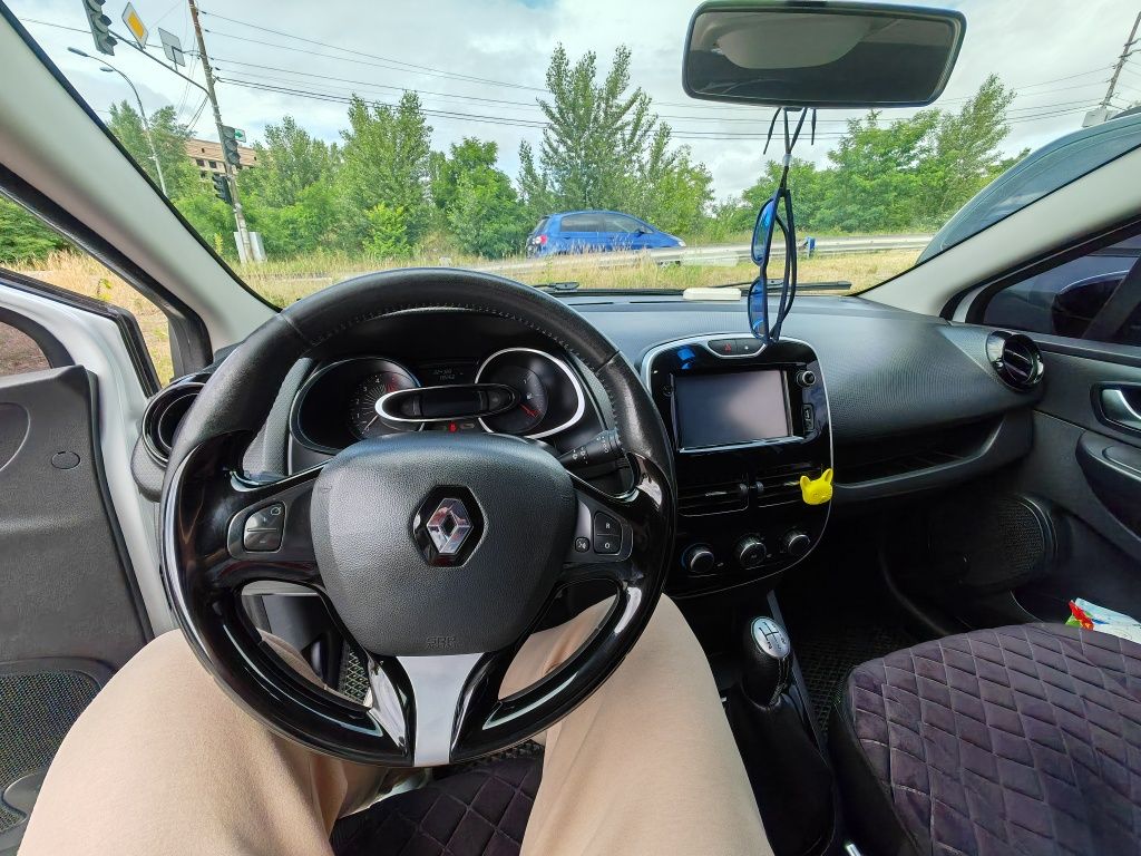 Renault Clio 4 2016 р. 1,5 дизель