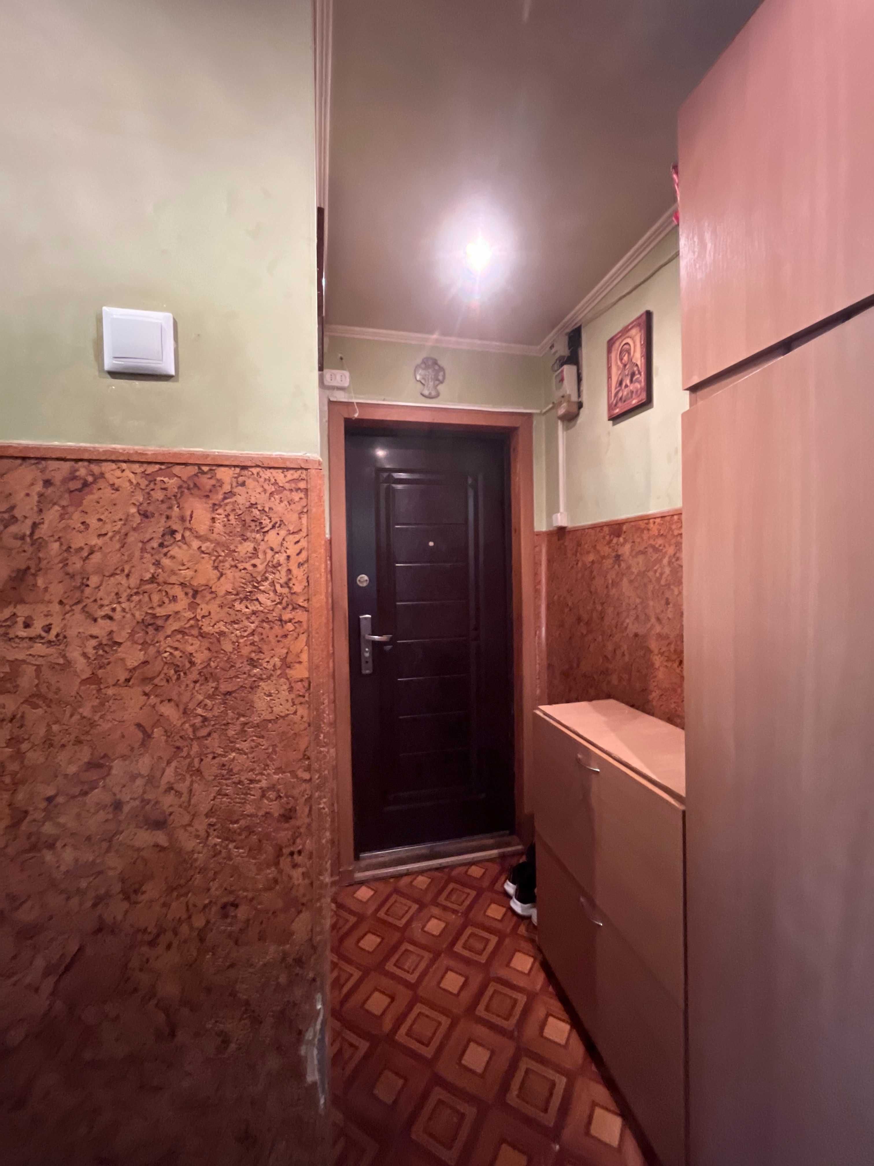 2 кімнатна квартира у тихому районі