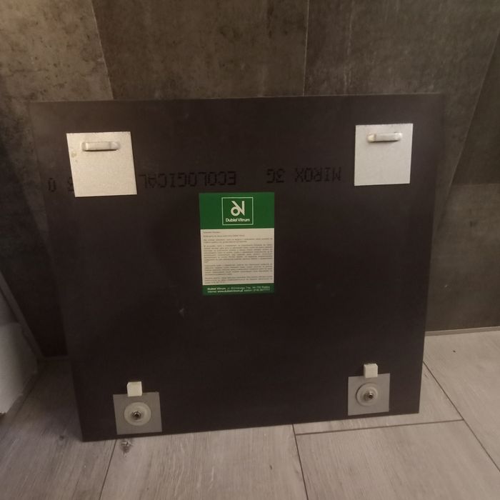 Lustro łazienkowe + lampa