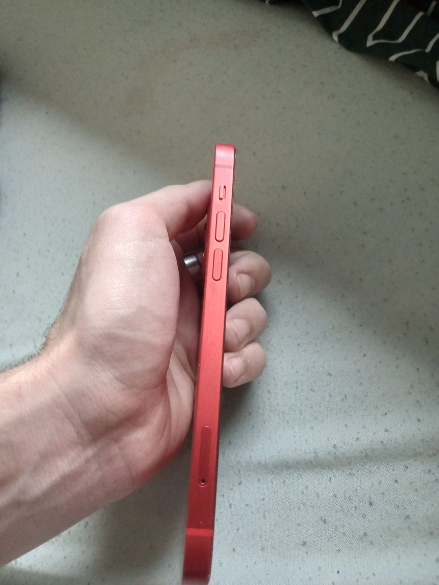 iPhone 12 Red 4/64 на запчастини