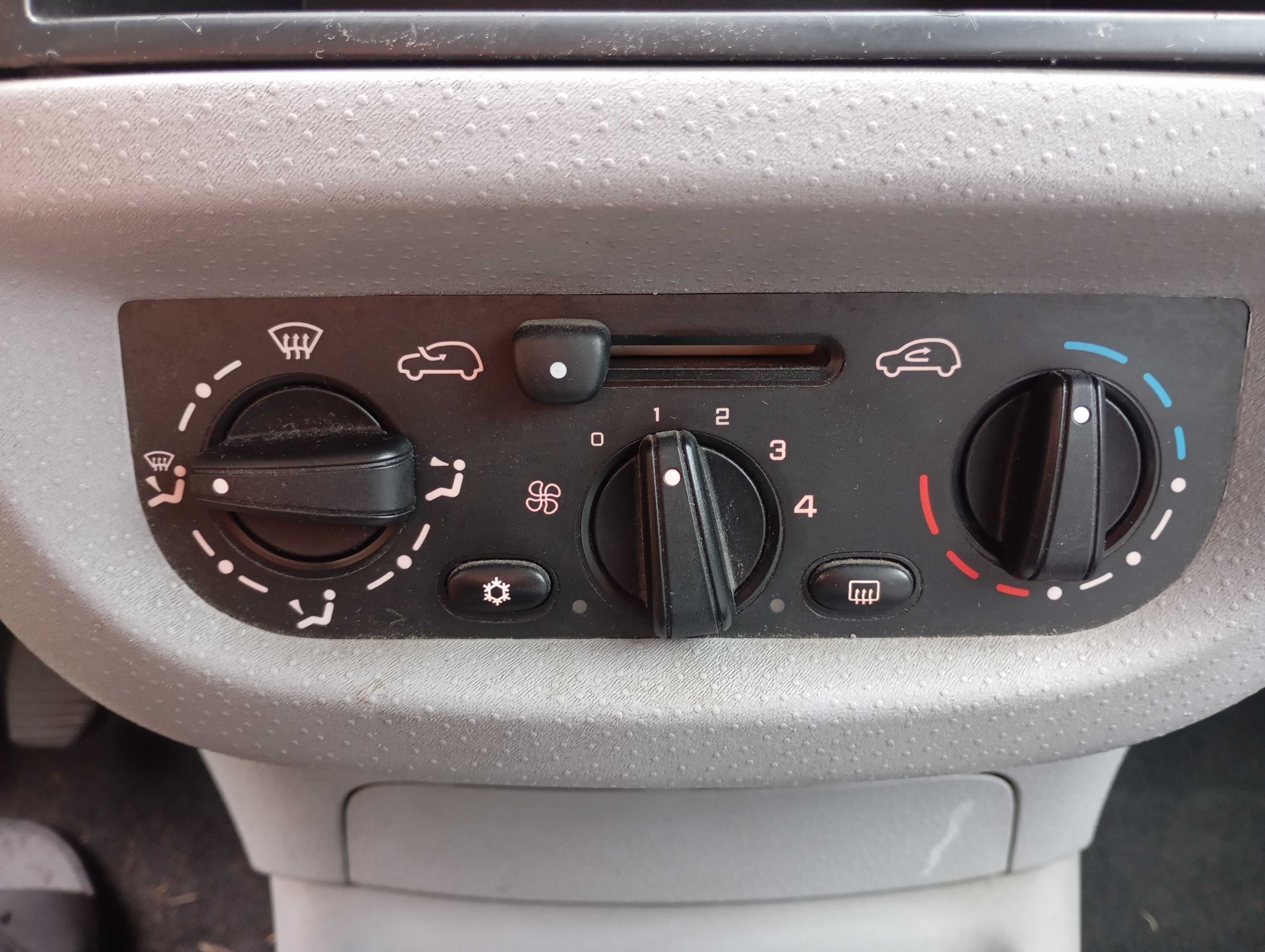 Citroen C3, benzyna 1.1, klima