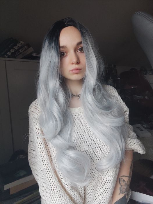 Siwa srebrna szara peruka WIG ombre sombre długa gęsta cosplay