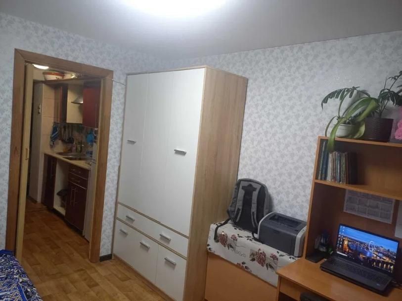 Продам гостинку со своим санузлом метро Барабашова