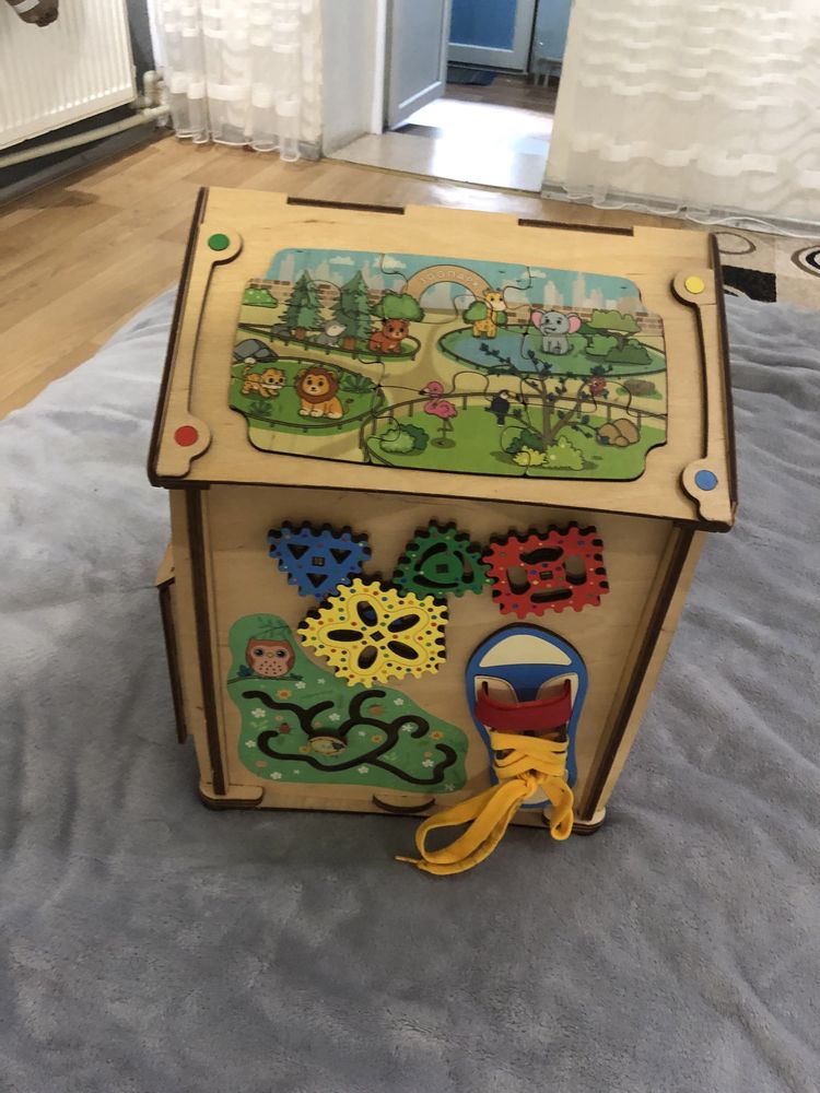 Продам бізі куб від Good Play