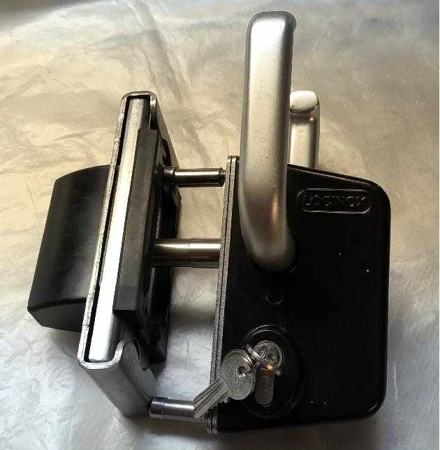 Zamek przemysłowy do bram przesuwnych