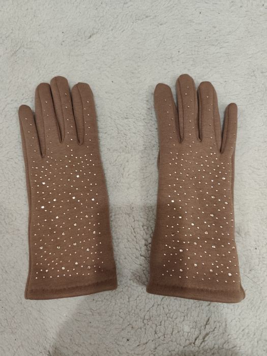 Nowe rękawiczki z cyrkoniami