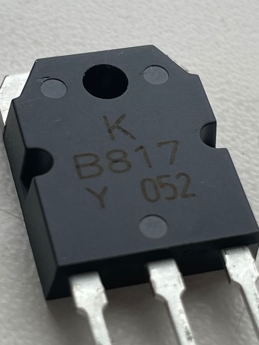 Продам транзистор B817