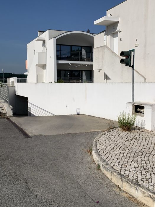 Alugo Parqueamento - Quinta do Anjo