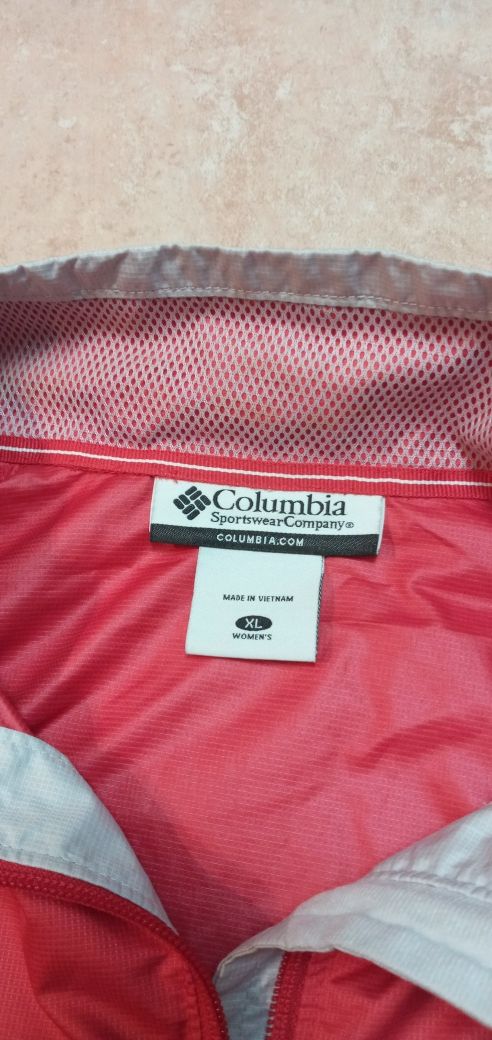 Куртка вітровка жіноча Columbia