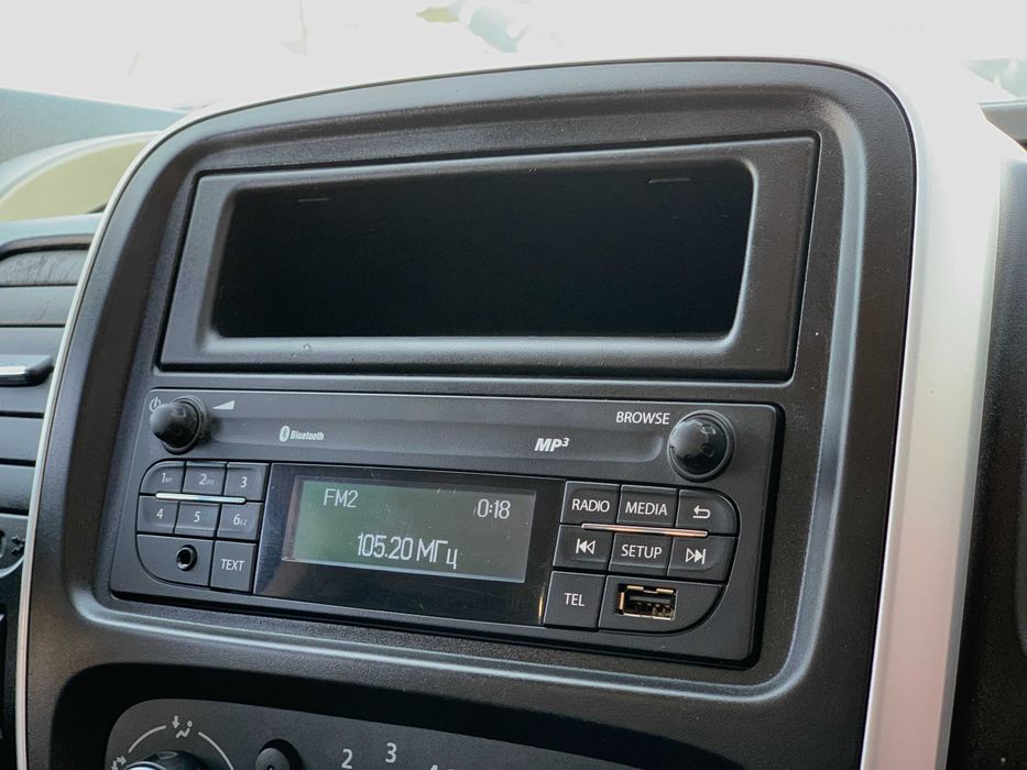 Renault Trafic 2019 9 місць