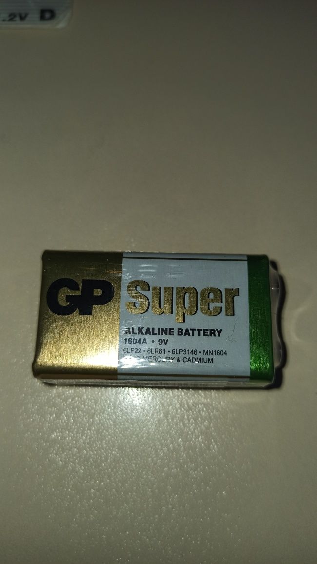 Батарейка лужна GP крона