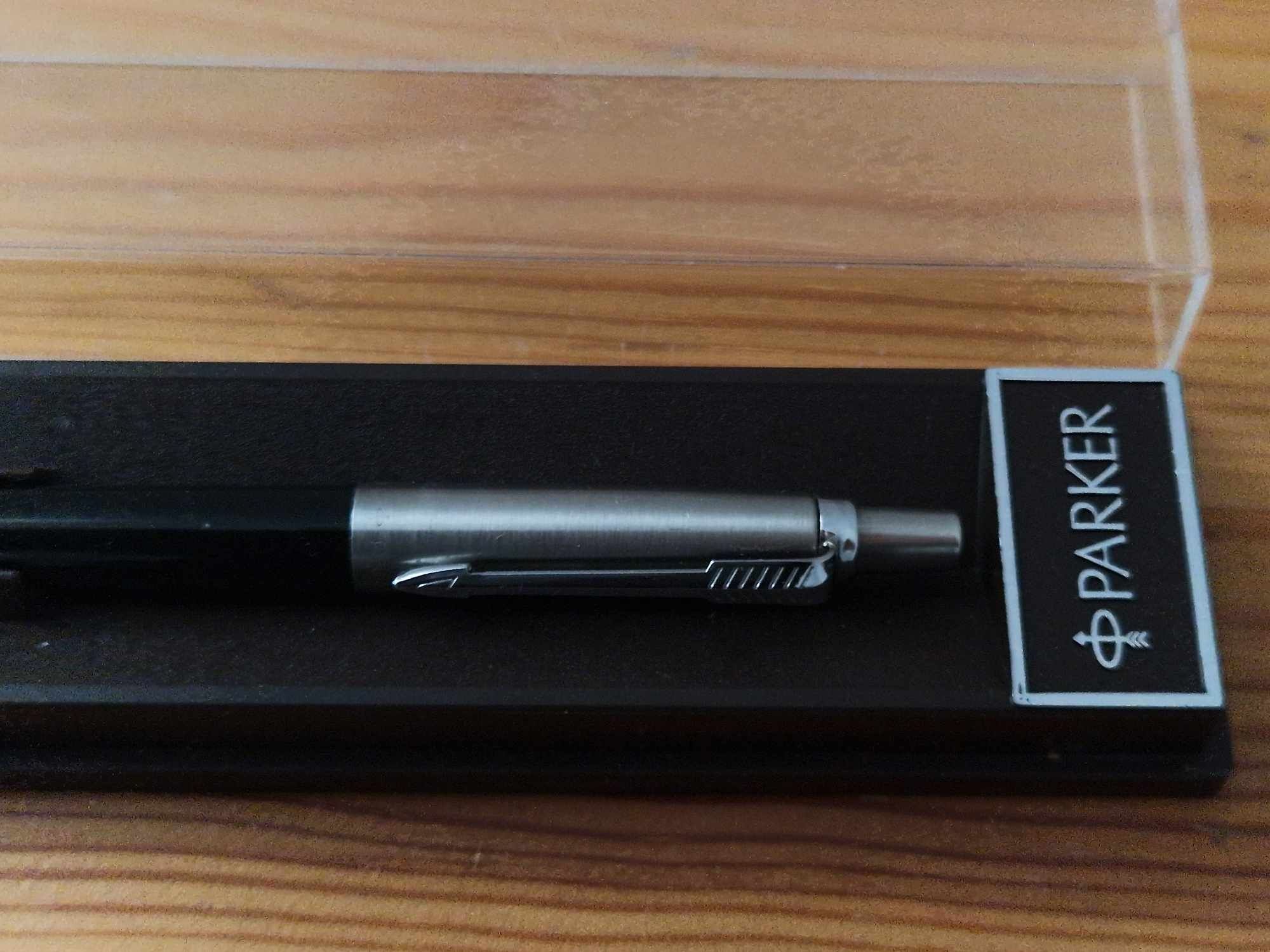 Długopis firmy PARKER