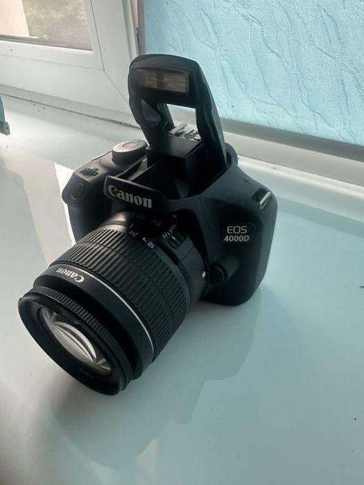 Професійний фотоапарат canon4000d