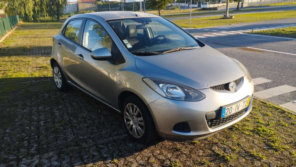 Mazda 2 - 1.3 Gasolina (75cv) - Ano 2010 - 90.000 Km