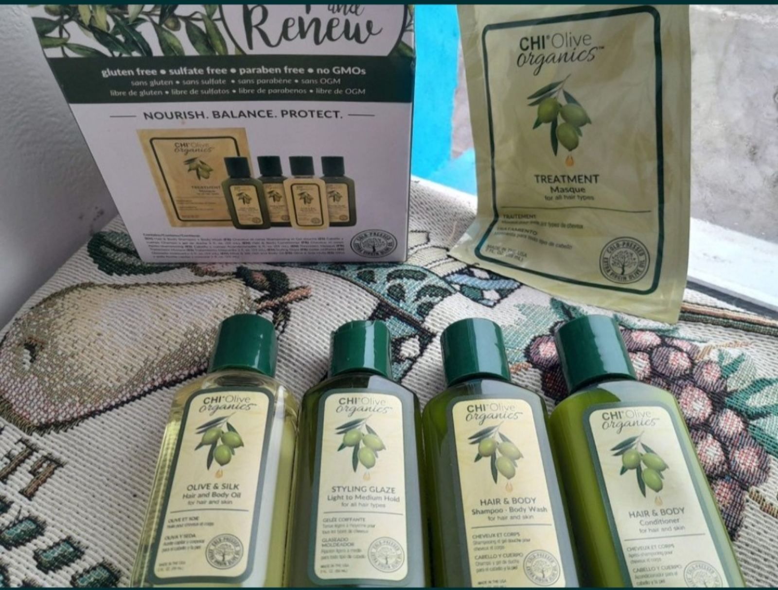 Набір CHI Olive Organics Repair & amp; Renew Kit.