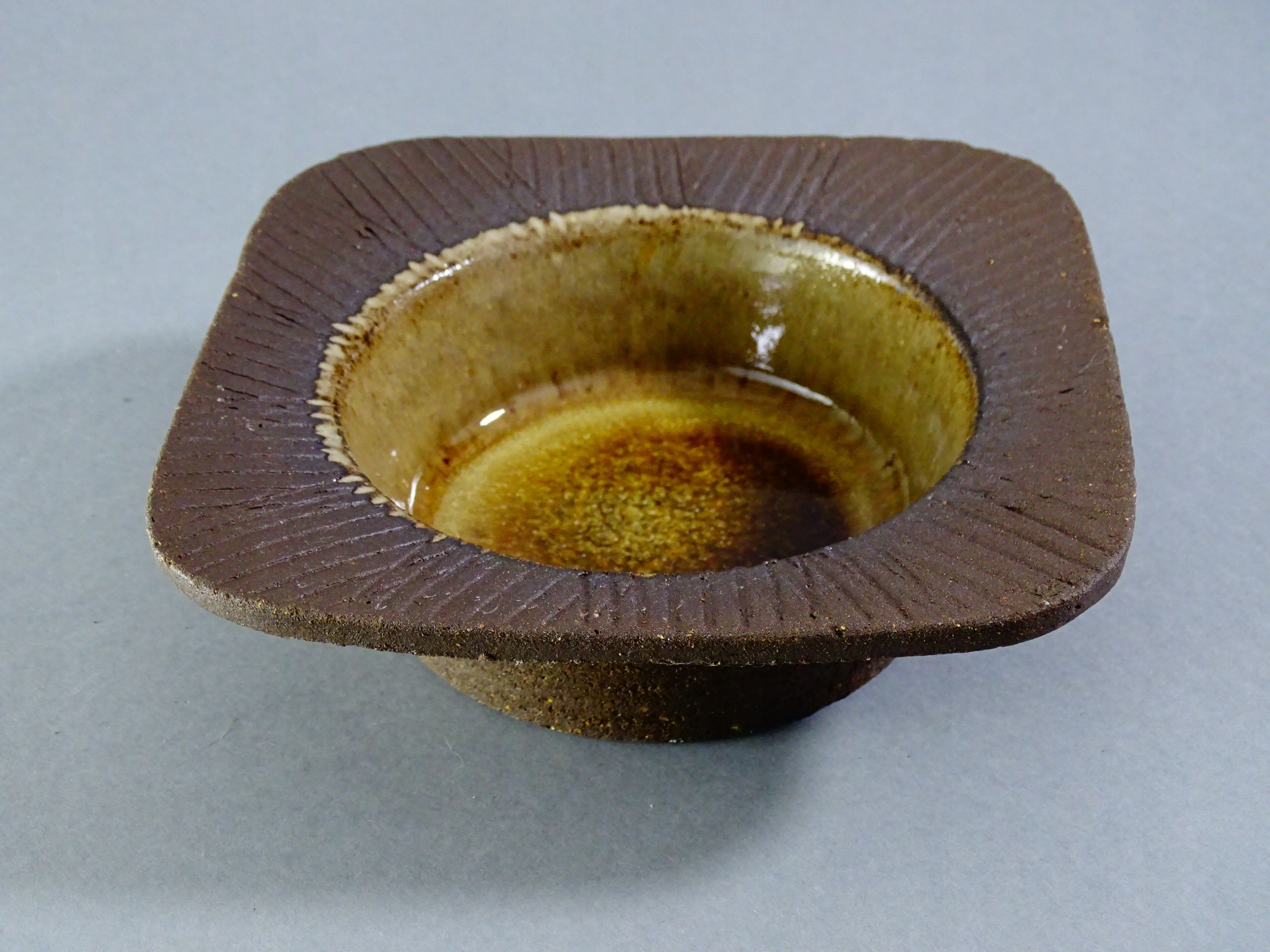 duński design ceramiczna paterka popielniczka