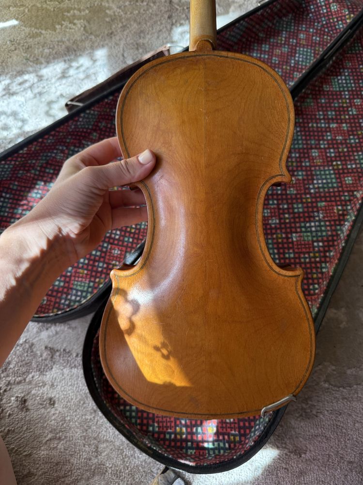 Продам скрипку 4/4 повний комлект