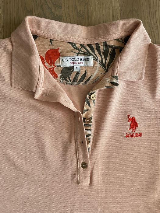 Жіноча футболка (поло) розмір S USPA