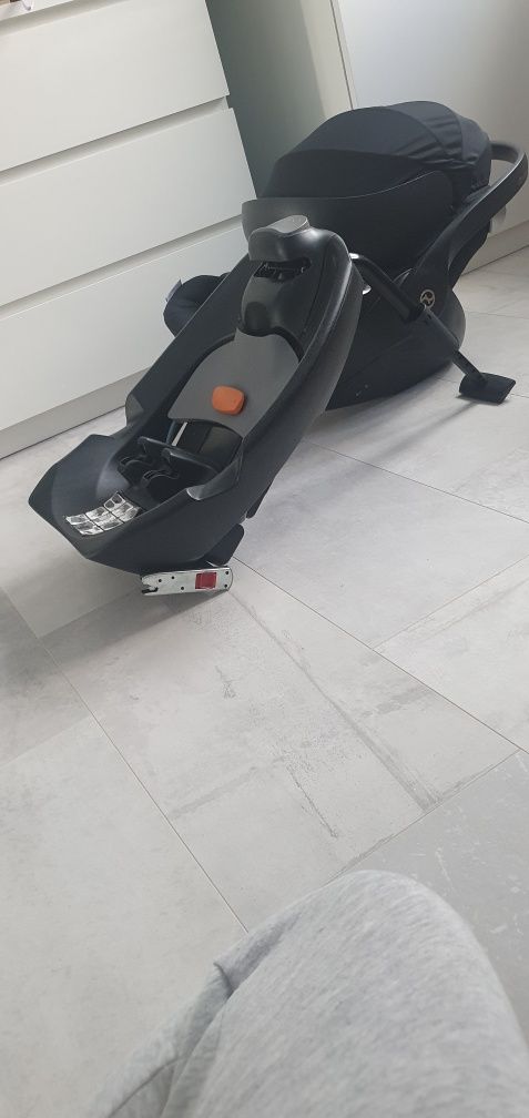 Nosidełko Cybex z bazą ISOFIX