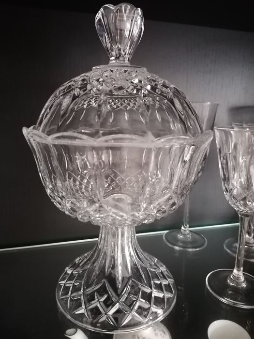 Conjunto de copos, bomboneira e 2 taças cristal D Arques