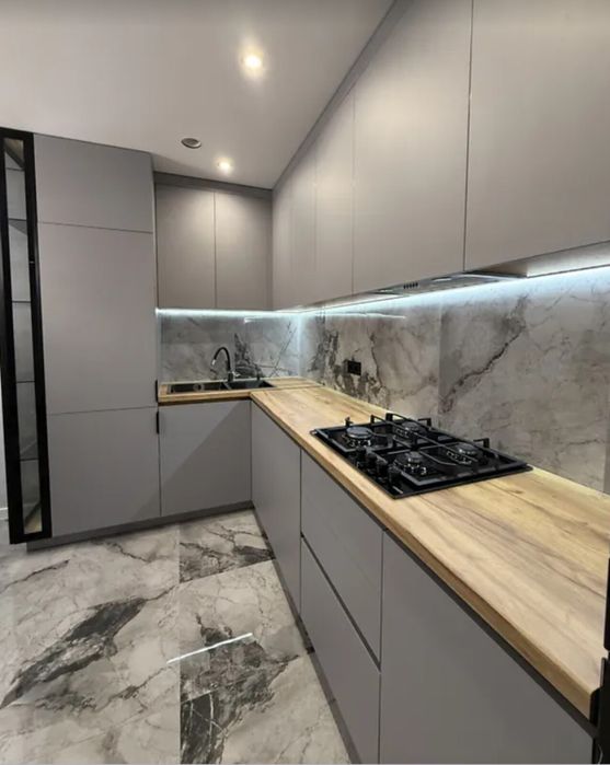 Продаж 2к квартири 67 кв. м на вул. Київська