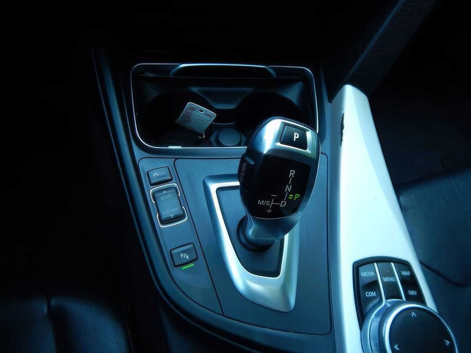 2017 BMW 3 Series 320i