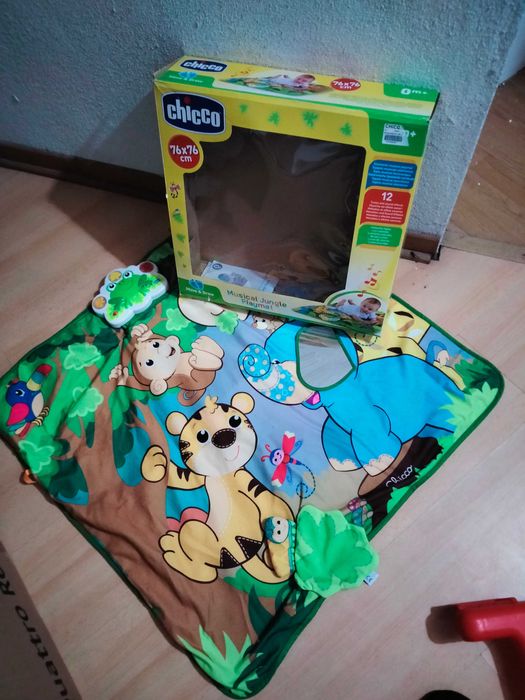 Tapete de atividades Chicco