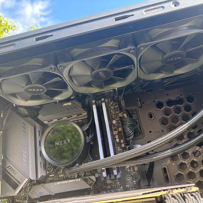 Komputer Intel i9-11900K | RTX 2070 Super | Samsung 500GB | 64GB Ram