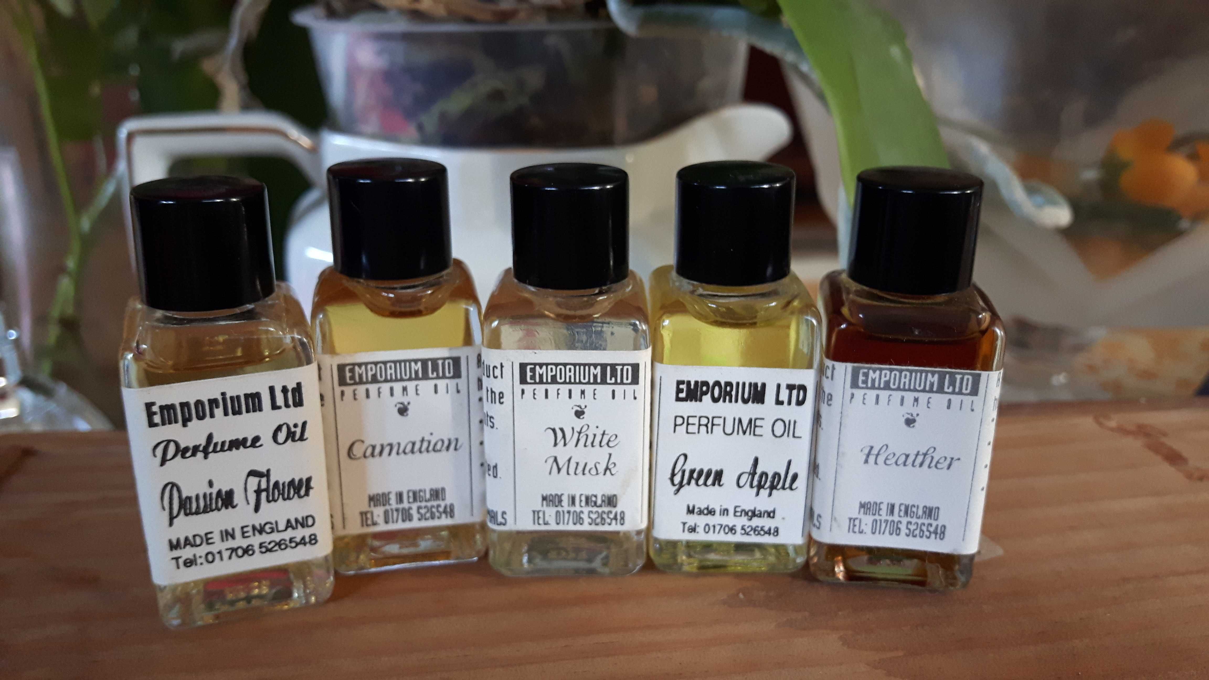 Zestaw olejków perfumowanych do ciała o różnym zastosowaniu