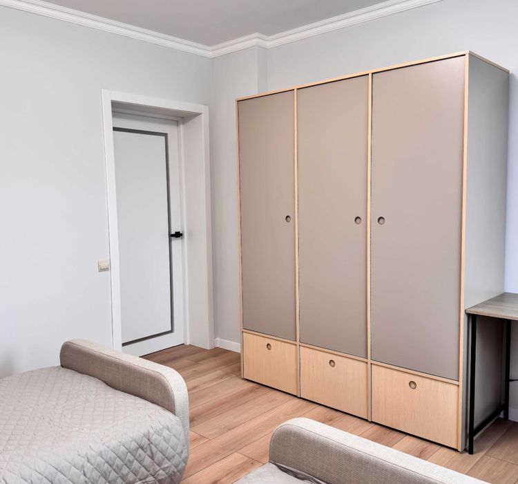 Продається  новий будинок-американка р-он Краснодонців