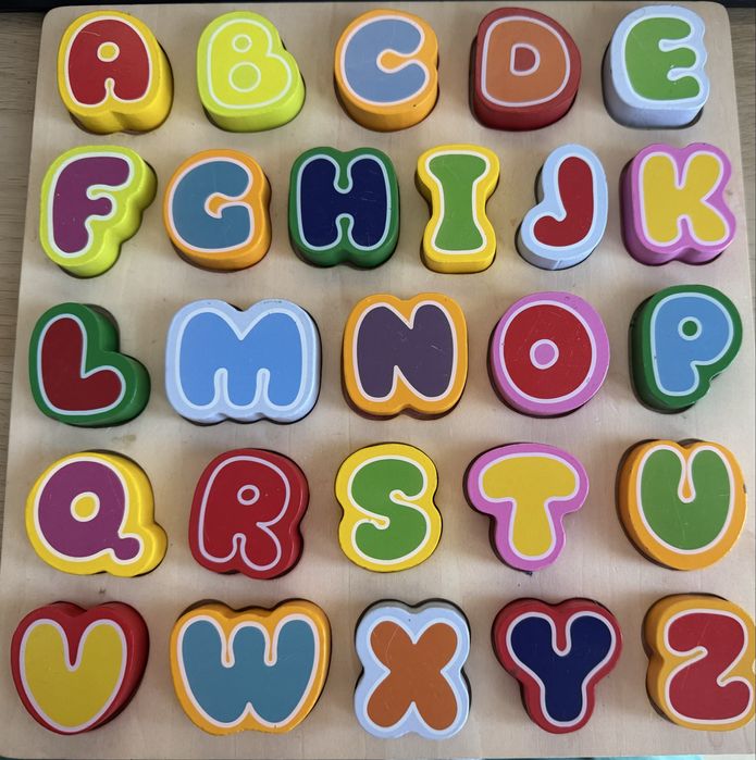 Drewniany alfabet ABC