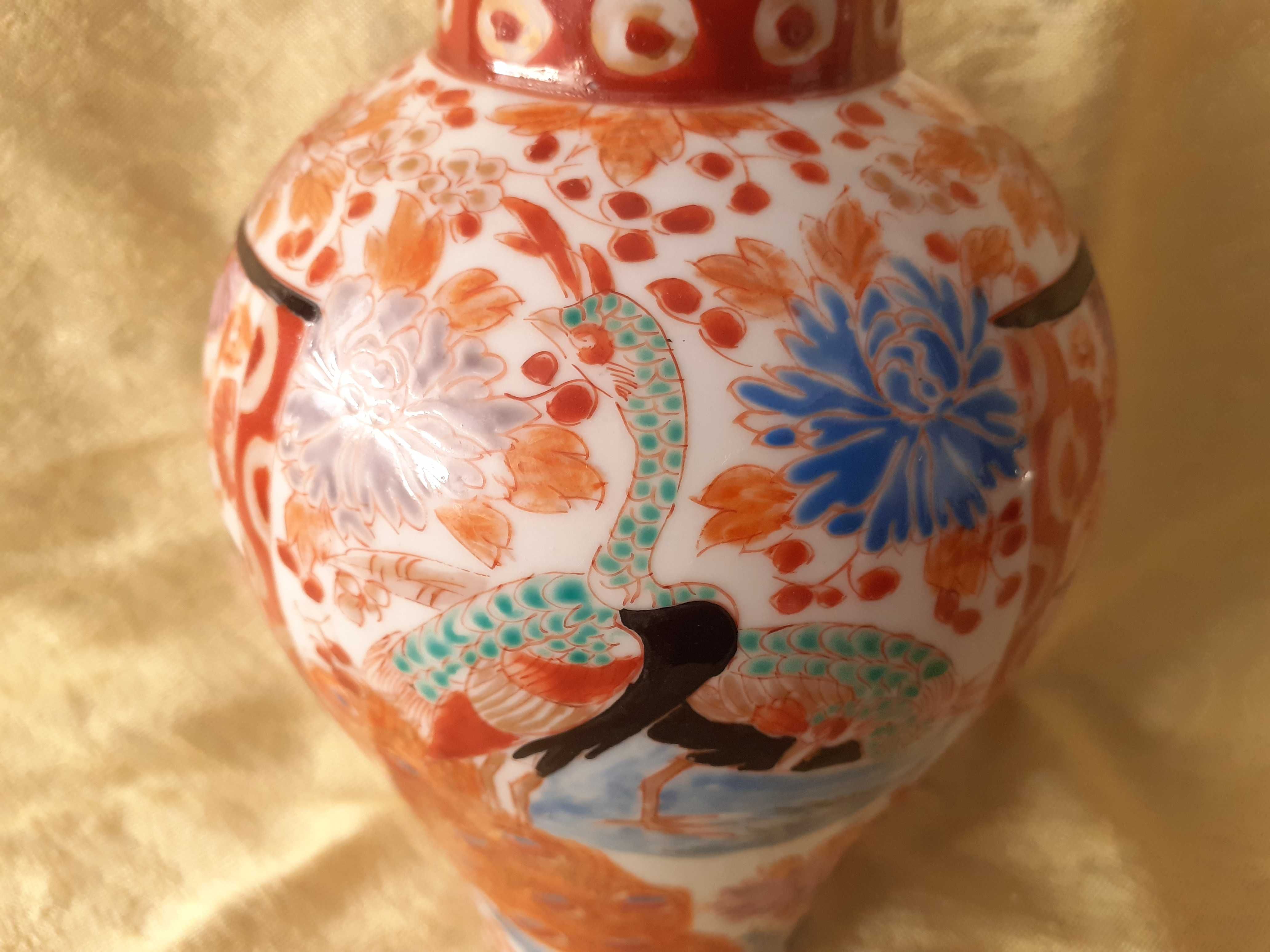 Jarra em Porcelana Japonesa, de Hichozan Shinpo-sei, séc. XIX