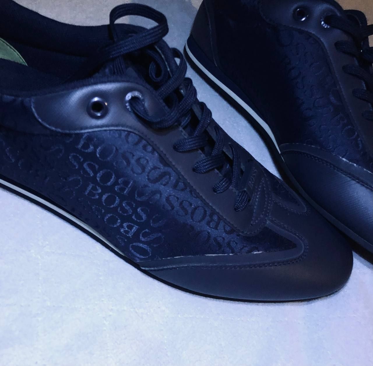 Кроссовки 41р. HUGO BOSS