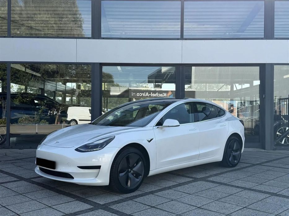 Tesla Model 3 Standard RWD Plus