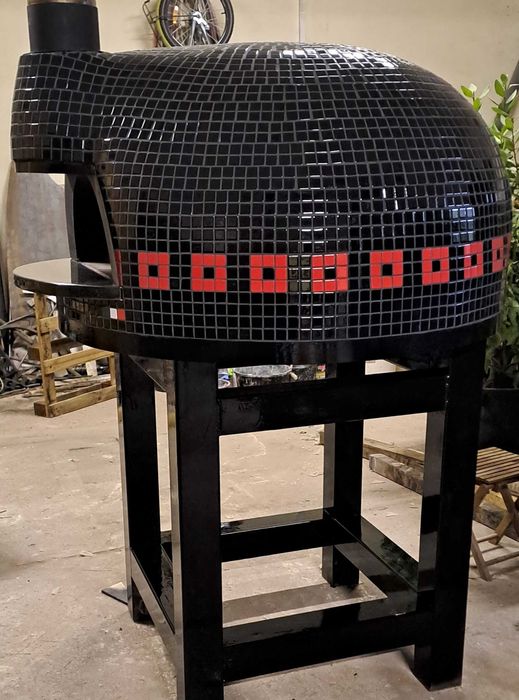 Piec do pizzy z palnikiem .  Hybryda Piec do chleba