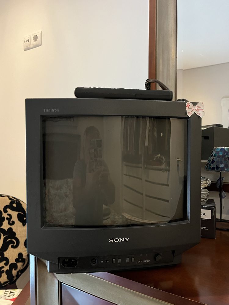 TV SONY BLACK TRINITRON