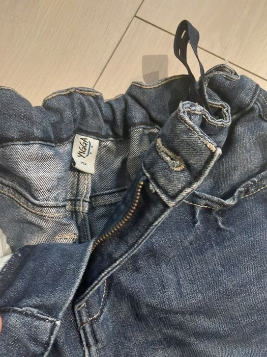 Spodnie jeansy  152