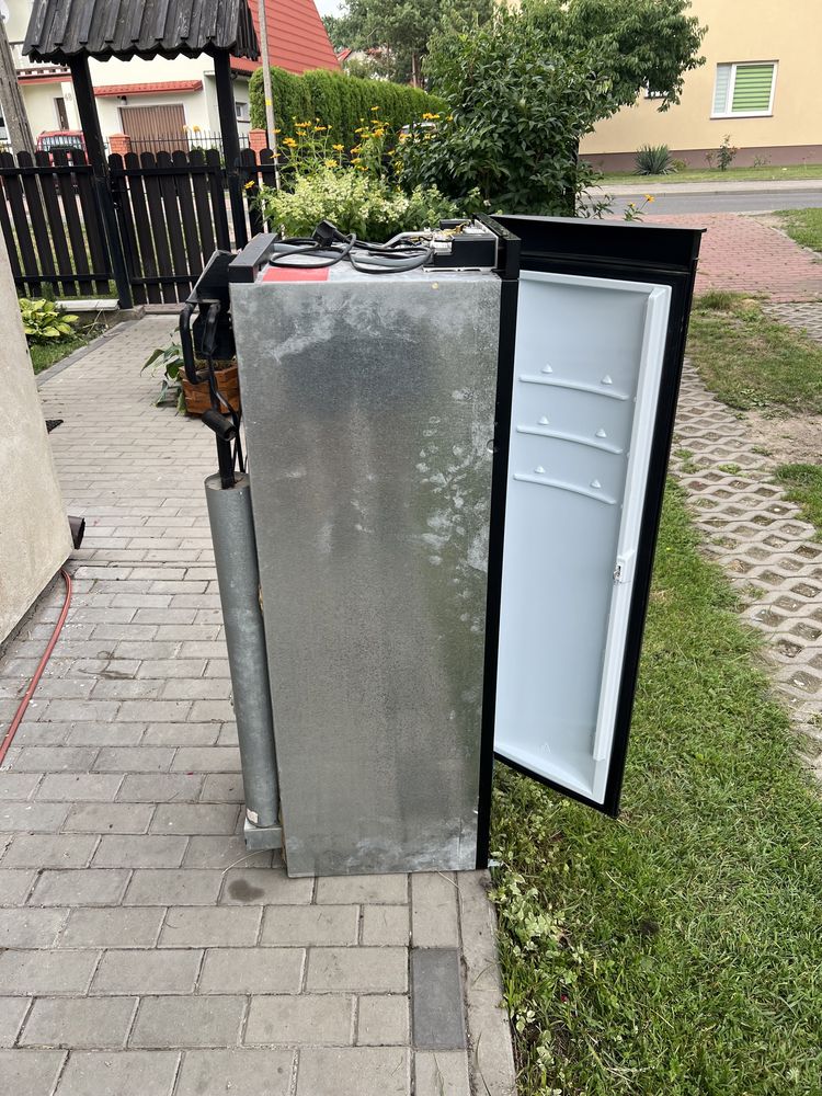 Lodowka dometic kamper przyczepa kempingowa