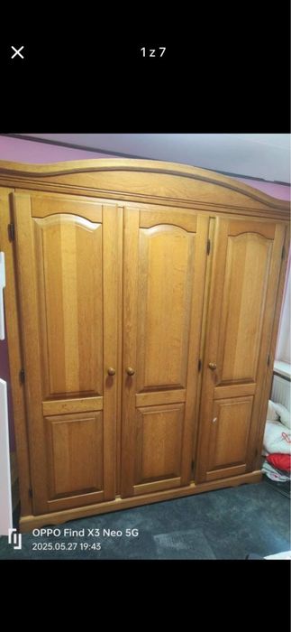 Dębowa szafa trzydrziwowa