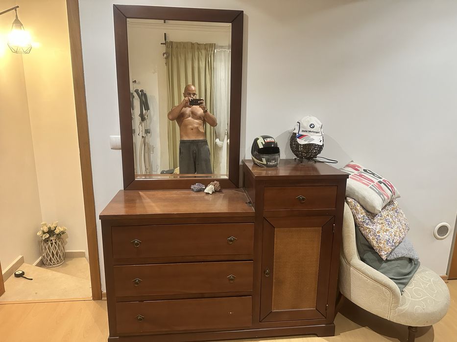 Mobilia de quarto casal madeira maciça