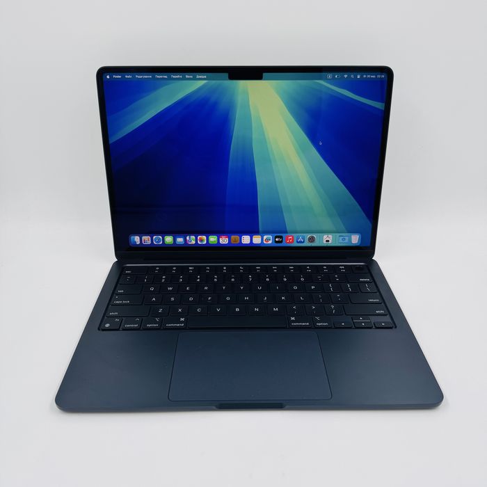 Ідеал Macbook Air 13.6 M2 2022 16GB RAM 256GB SSD Midnight IL6332