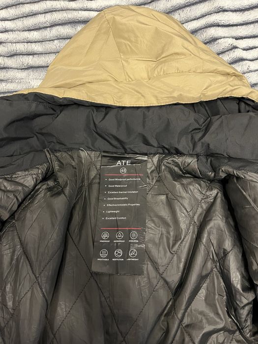 Зимова чоловіча куртка