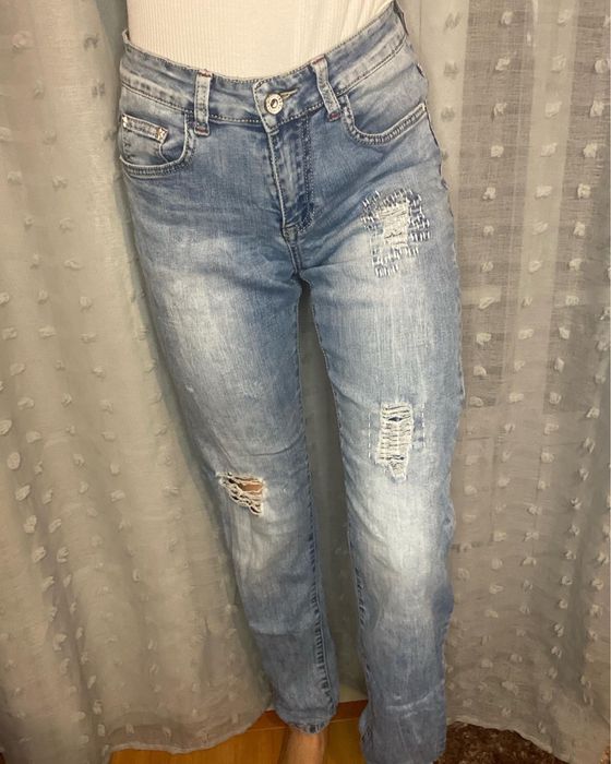 Calças jeans ganga e cor