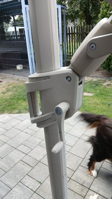 Parasol ogrodowy GoodHome Menorca 300 x 300 cm beżowy