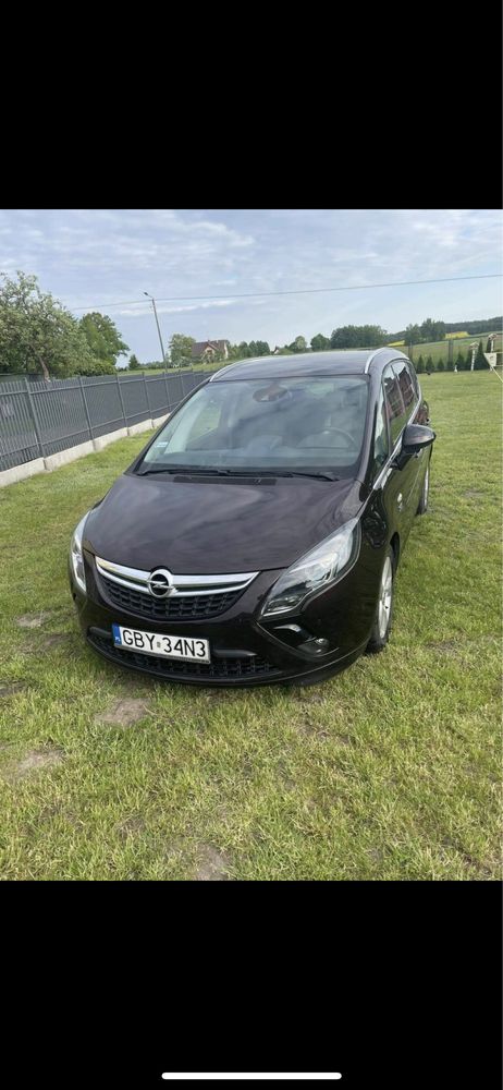 Opel Zafira 1.6 Turbo benzyna