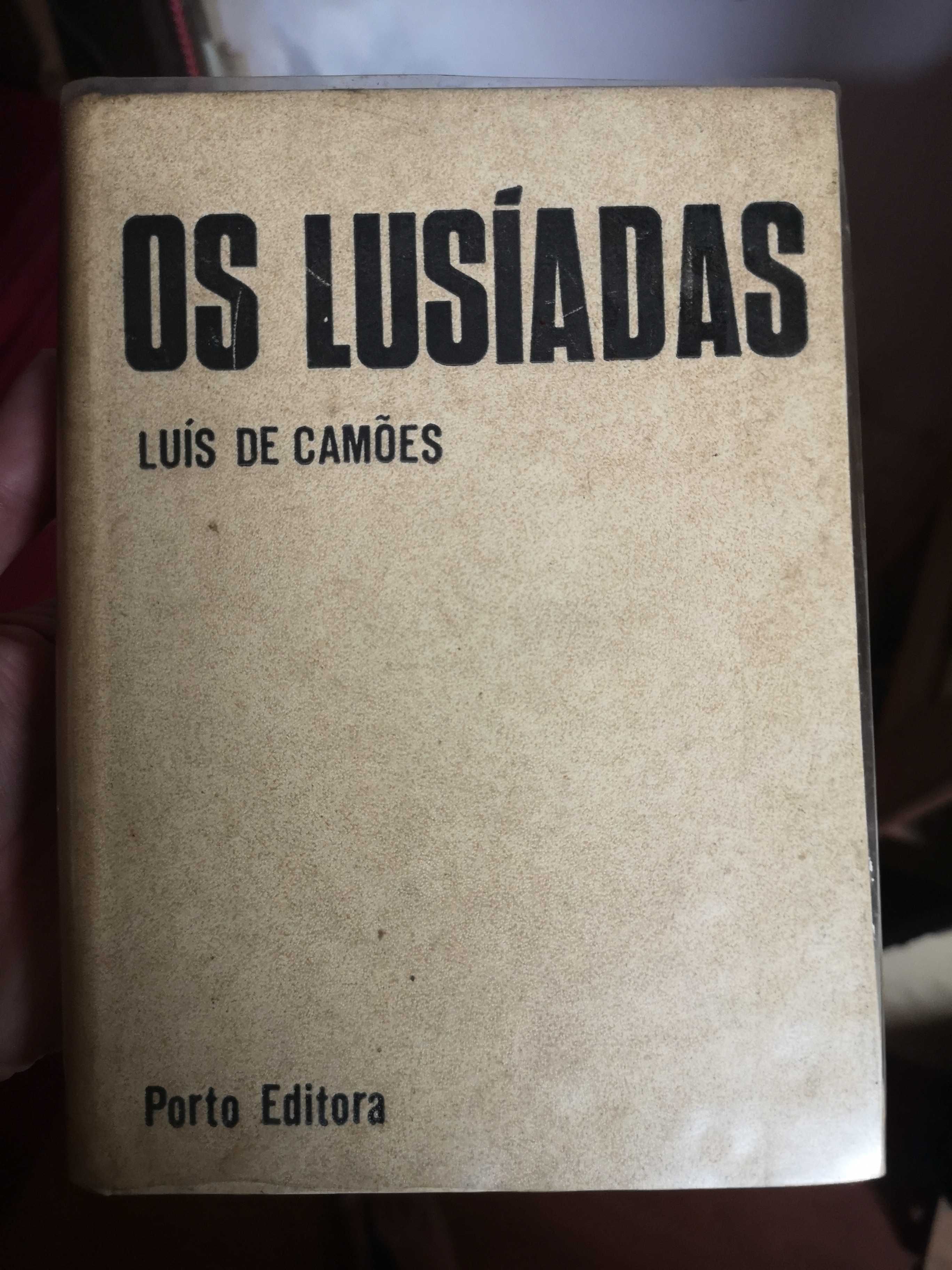 Várias edições de "Os Lusíadas"