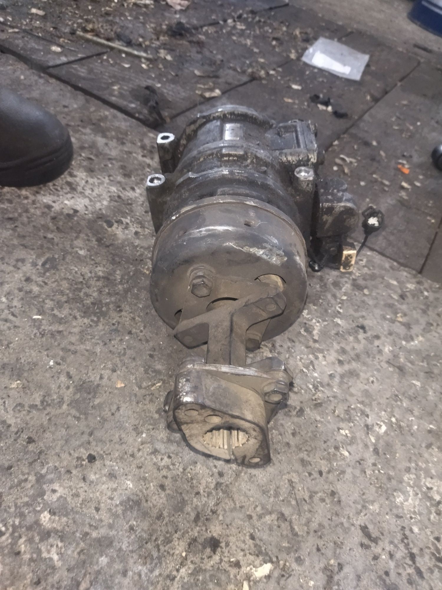 компр кондиционера 4472005133 на jeep cherokee xj wj